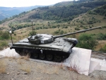 Танк, который первый вошел в Шуши. На этом месте его и подбили