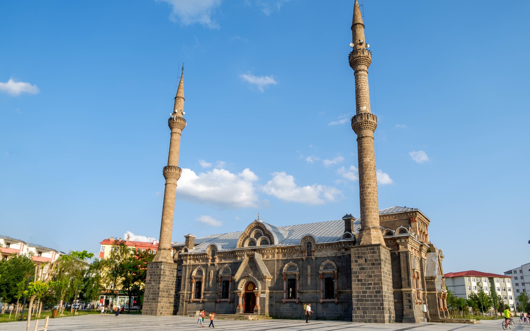 Бывшая русская церковь, а теперь мечеть